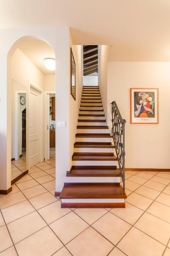 Ferienwohnung Flat 13: Elegante E Luminoso Con Terrazzo Privato Bologna Exterior foto