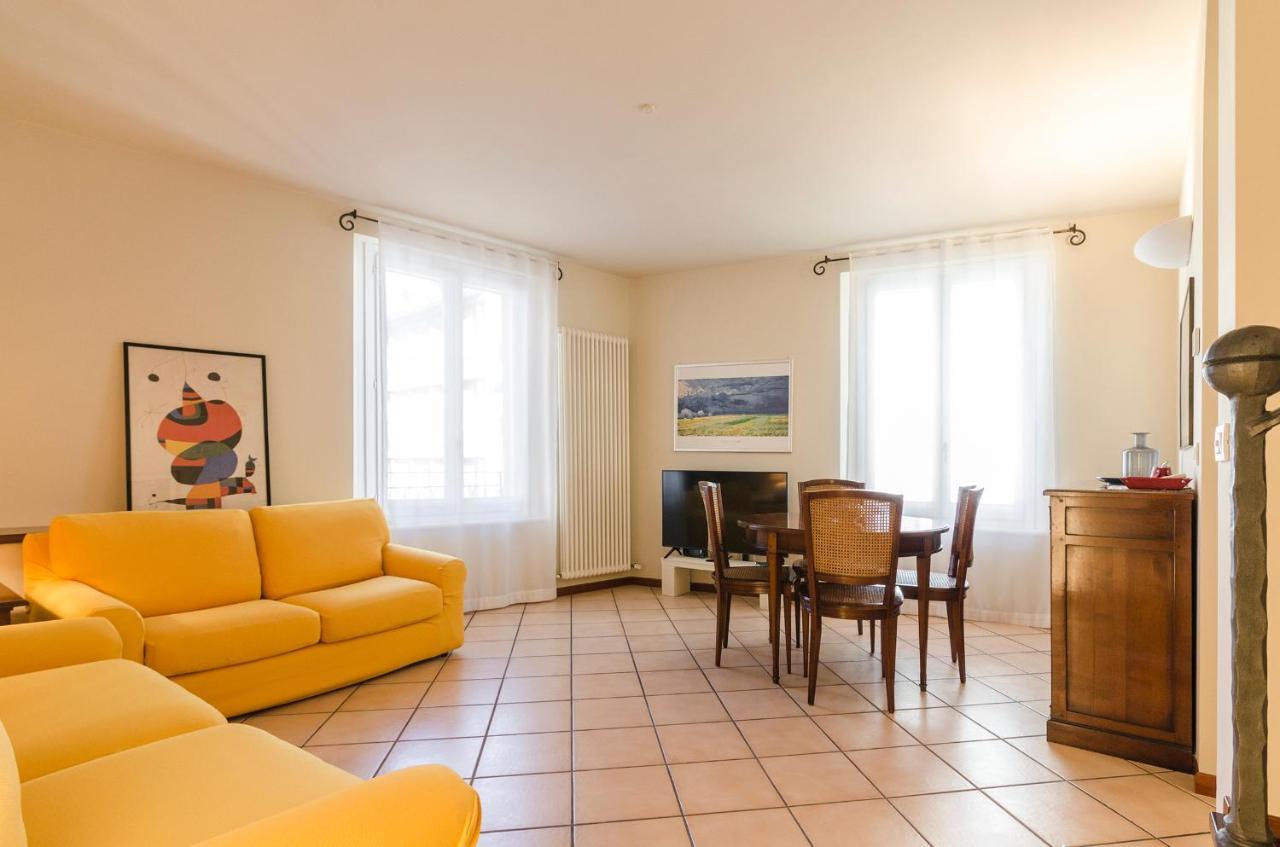 Ferienwohnung Flat 13: Elegante E Luminoso Con Terrazzo Privato Bologna Exterior foto