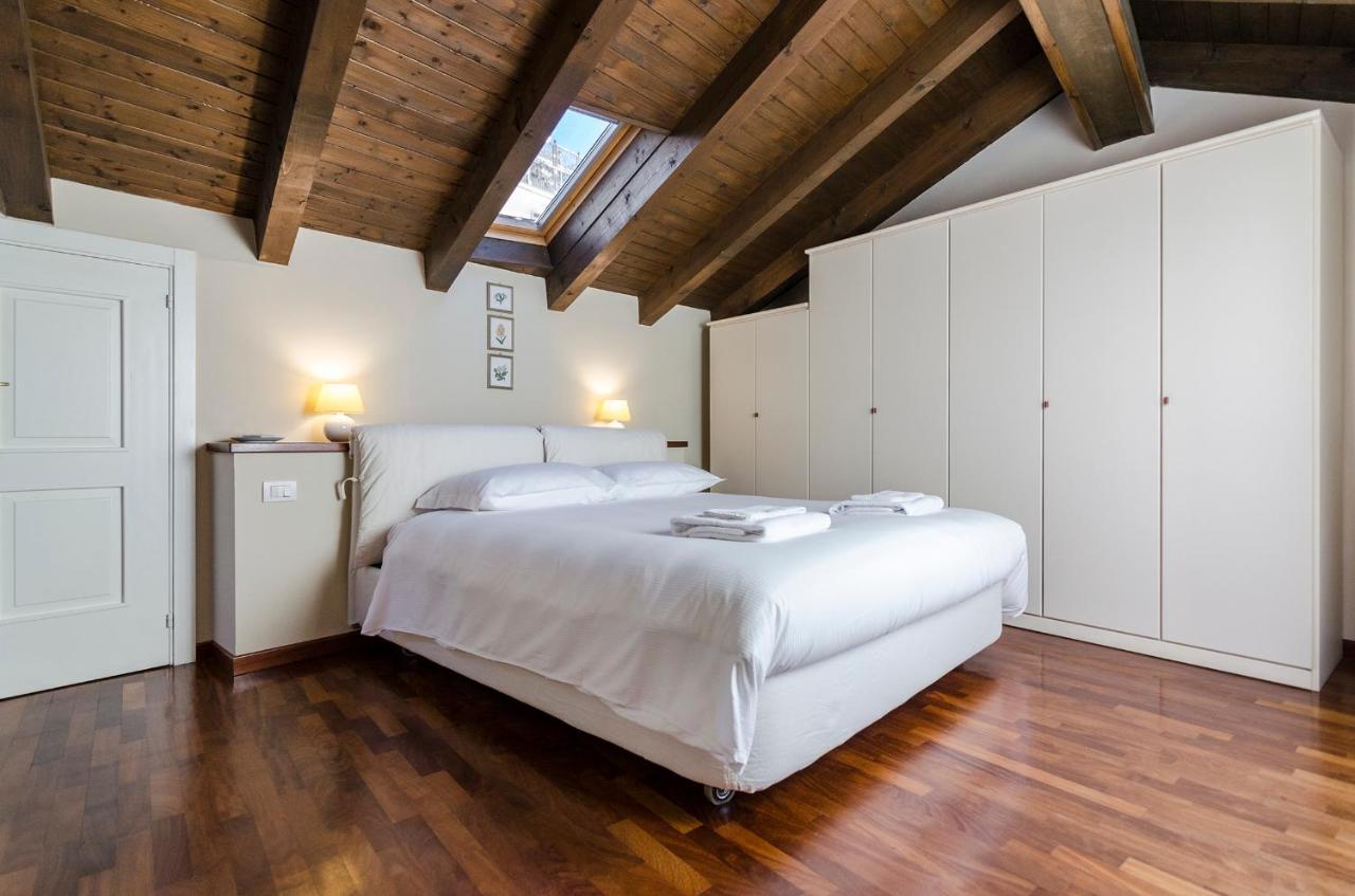 Ferienwohnung Flat 13: Elegante E Luminoso Con Terrazzo Privato Bologna Exterior foto