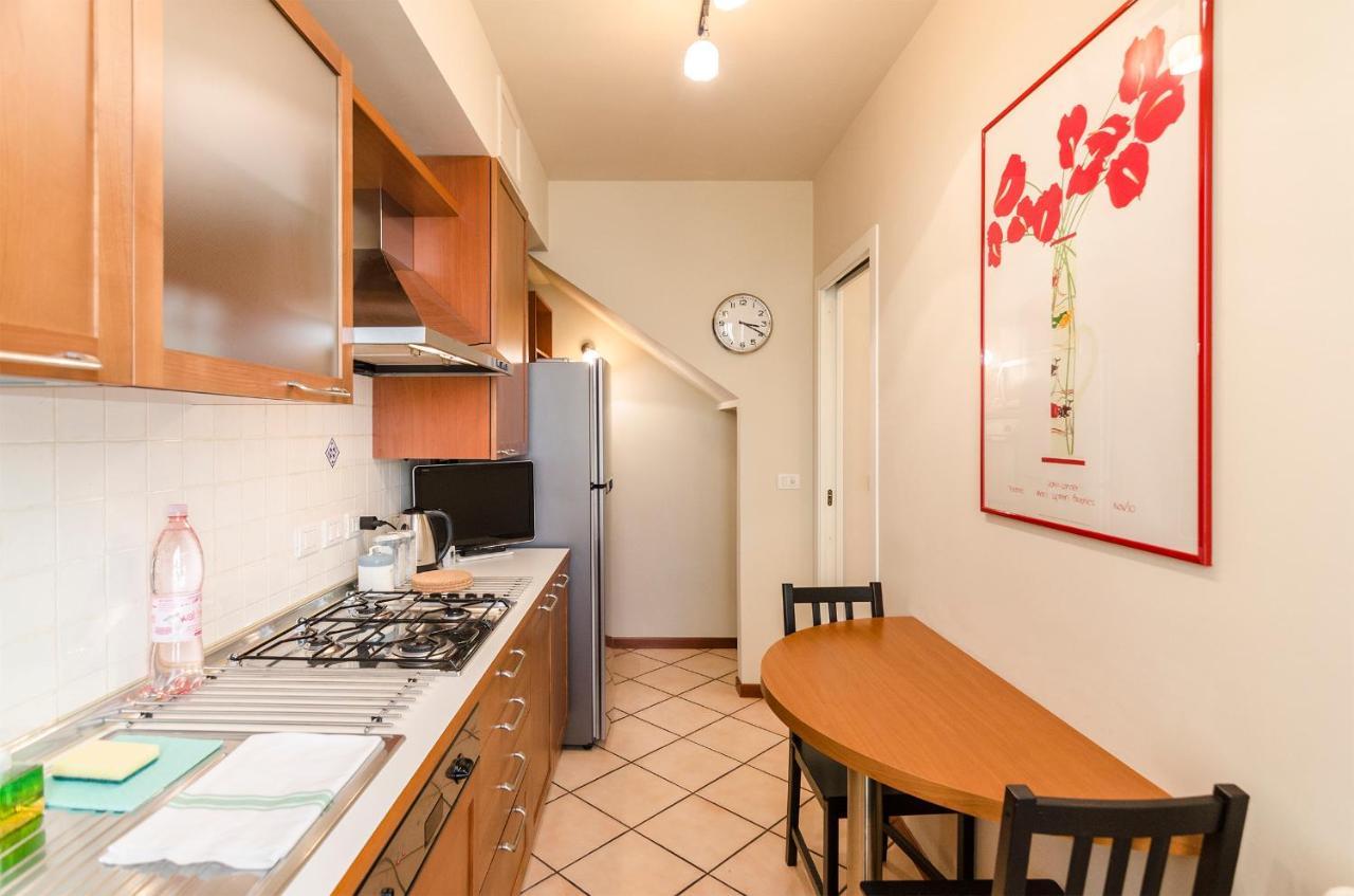 Ferienwohnung Flat 13: Elegante E Luminoso Con Terrazzo Privato Bologna Exterior foto