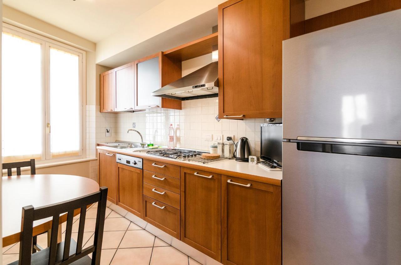 Ferienwohnung Flat 13: Elegante E Luminoso Con Terrazzo Privato Bologna Exterior foto